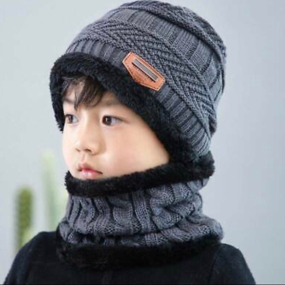 Kids Boys Girls Ski  Beanie Hat Scarf Set - Picture 2 of 4